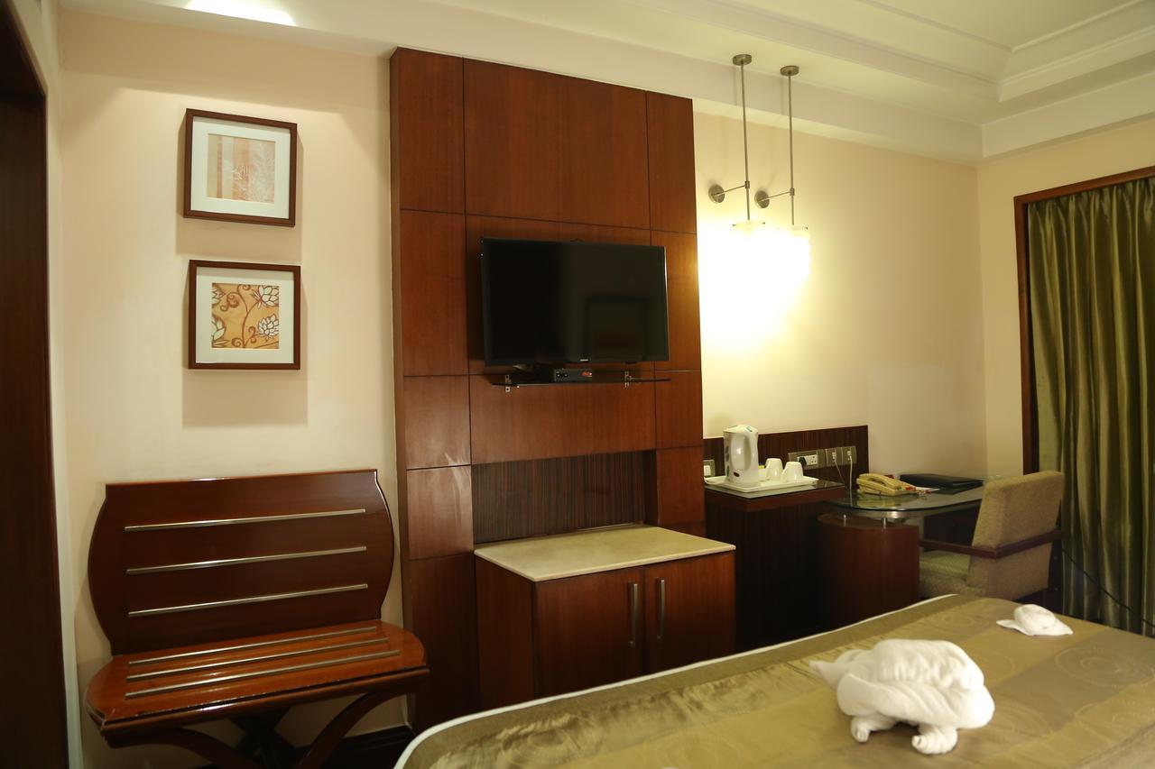 The Acura, Bmk Hotel Gurgaon Exterior photo
