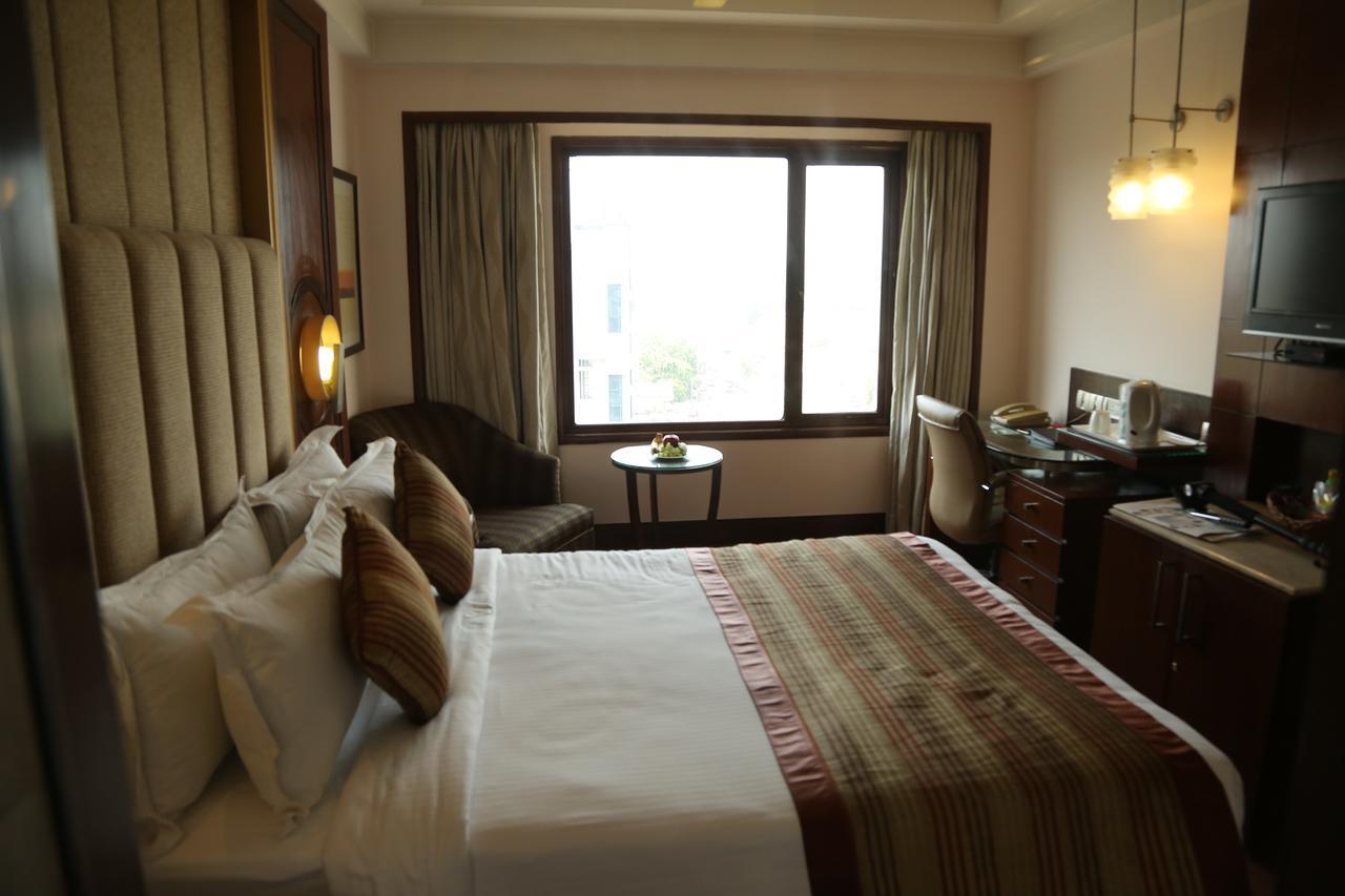 The Acura, Bmk Hotel Gurgaon Exterior photo